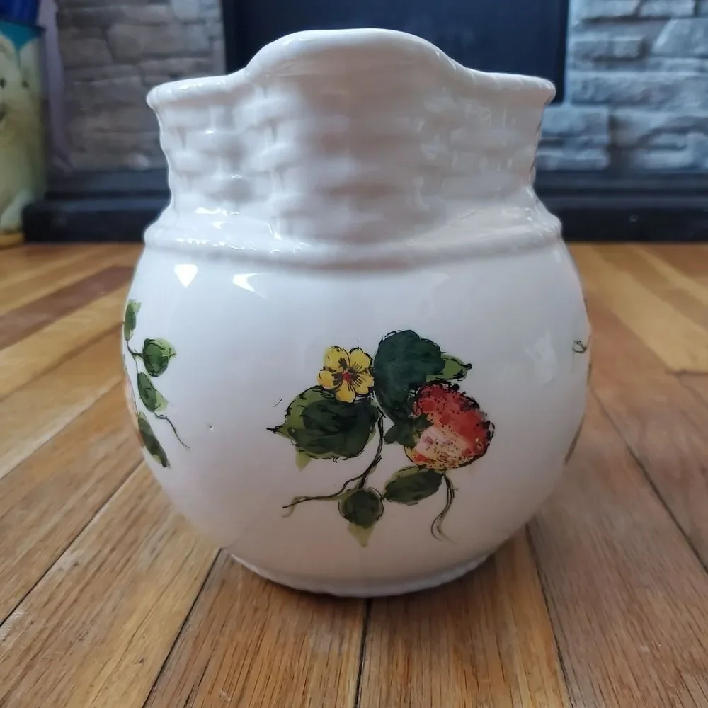 Strawberry basket weave pattern pitcher jug vintage cottagecore Grandmacore